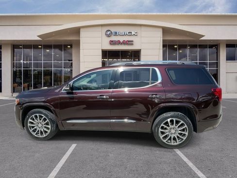 Certified 2021 GMC Acadia Denali w/ Denali Technology Package FWD image 11