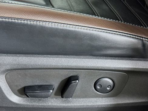 Used 2023 Nissan Pathfinder Platinum image 20