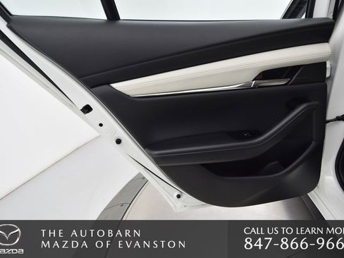 Certified 2025 MAZDA MAZDA3 2.5 Turbo Sedan w/Premium Plus image 32