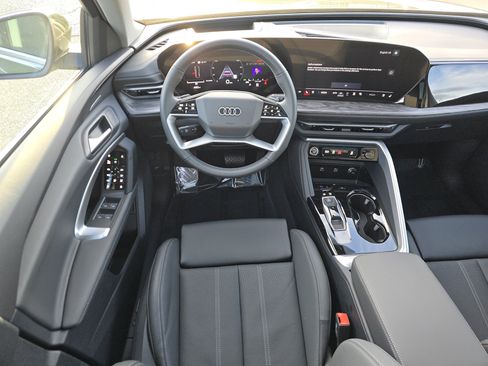 New 2025 Audi Q5 Premium Plus image 21
