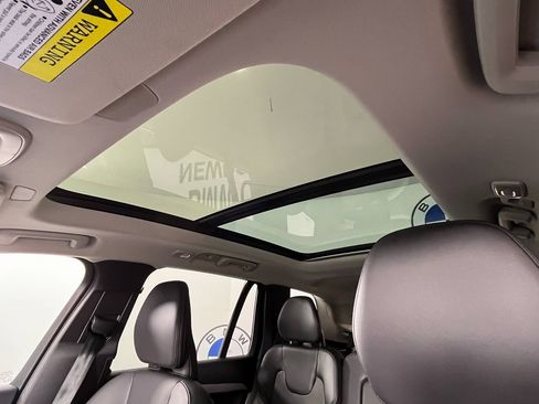 Used 2025 Volvo XC90 B5 Core image 30