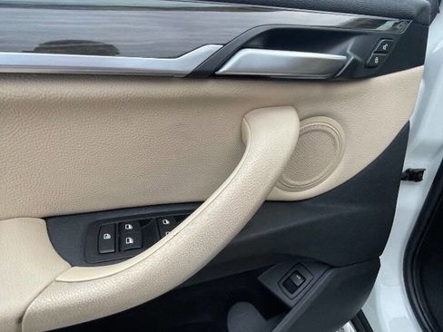 Used 2016 BMW X1 xDrive28i image 13