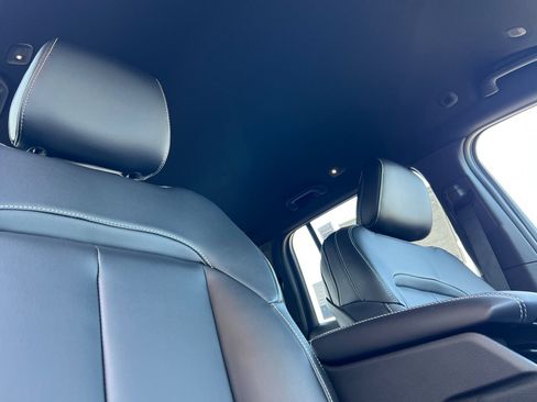 New 2025 Jeep Grand Cherokee Limited image 17