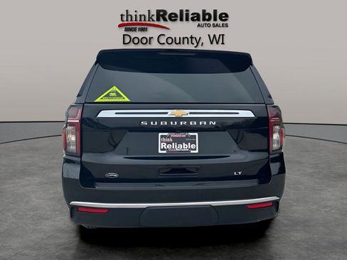 Used 2023 Chevrolet Suburban LT w/ Luxury Package AWD/4WD image 4