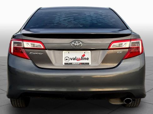 Used 2013 Toyota Camry SE image 5