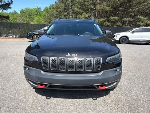 Used 2019 Jeep Cherokee Trailhawk image 3