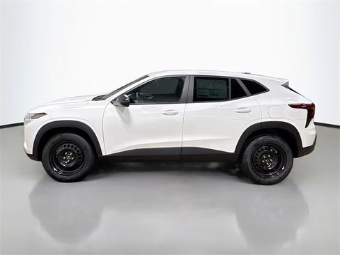 New 2026 Chevrolet Trax LS image 11