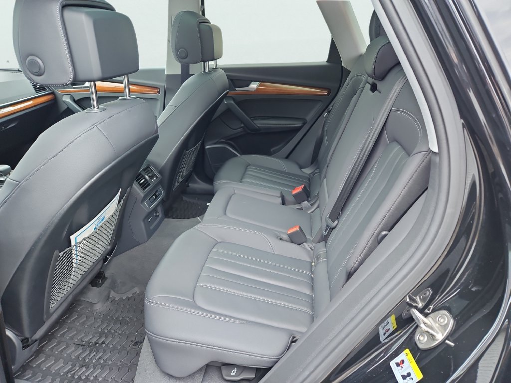 Used 2023 Audi Q5 2.0T Premium Plus AWD/4WD image 36