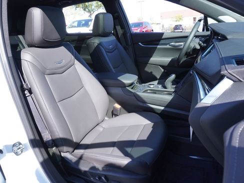 New 2026 Cadillac XT5 Premium Luxury w/ Driver Assist Package image 11