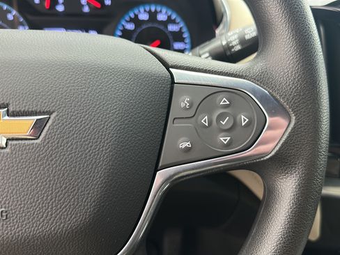 Used 2023 Chevrolet Traverse LS w/ Safety Package AWD/4WD image 18
