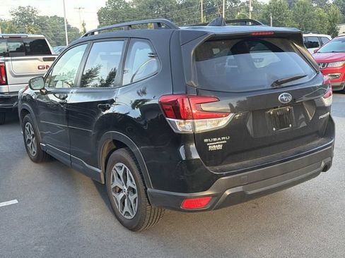 Used 2023 Subaru Forester Premium AWD/4WD image 12
