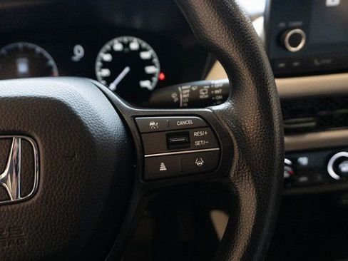 Certified 2024 Honda HR-V LX image 20