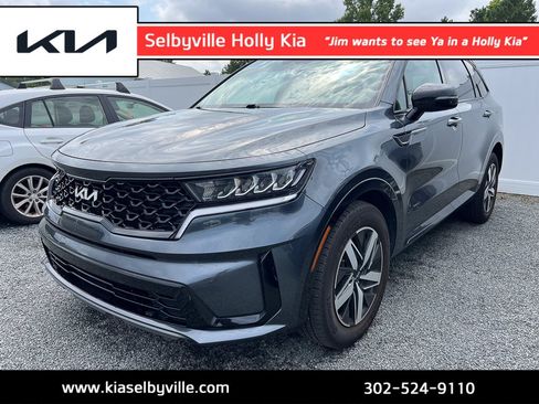 Used 2022 Kia Sorento S FWD image 1