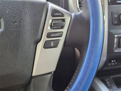 Used 2020 Nissan Titan SL w/ Moonroof Package image 27