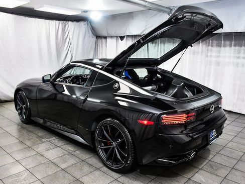 Used 2024 Nissan Z Performance w/ Floor Mat Package image 50