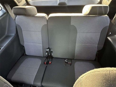 Certified 2023 Chevrolet Traverse RS image 19