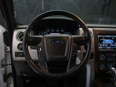 Used 2014 Ford F150 Lariat w/ Equipment Group 502A Luxury image 21