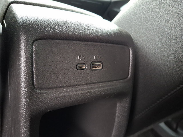 Used 2025 Chevrolet Trax LT FWD image 11