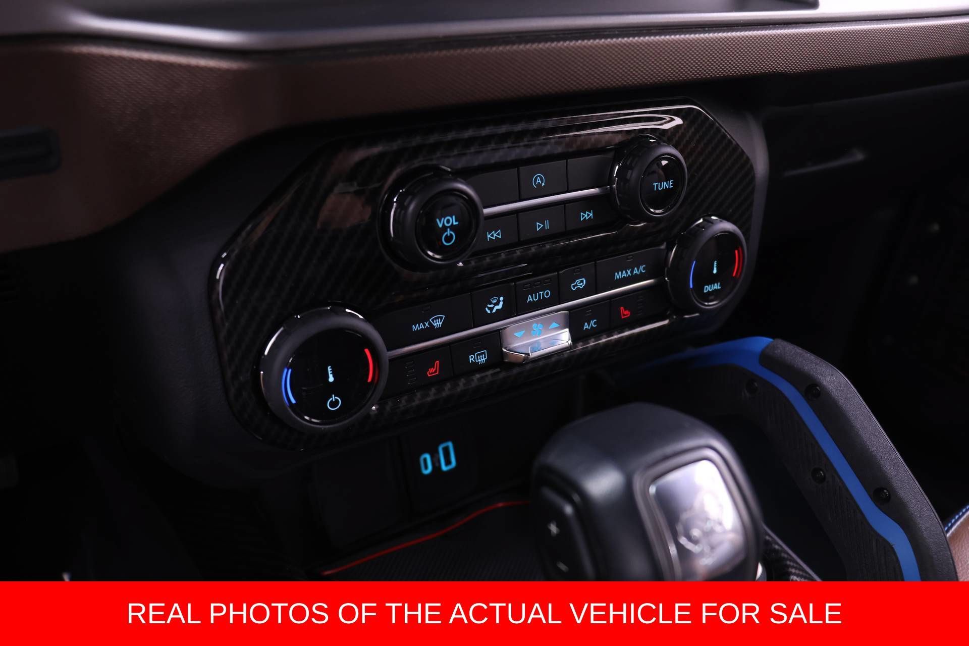 Used 2022 Ford Bronco Outer Banks AWD/4WD image 6