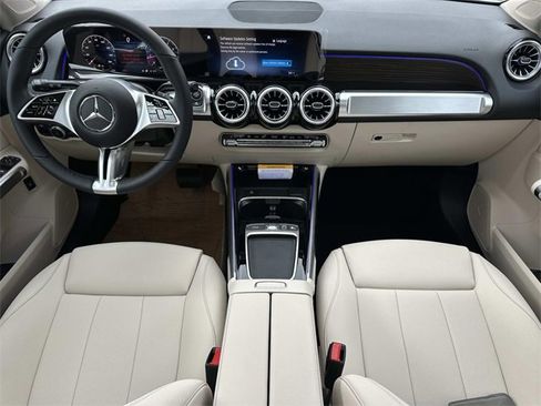 New 2026 Mercedes-Benz GLB 250 4MATIC image 11