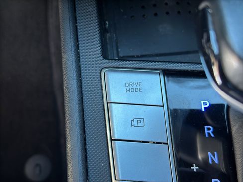 Used 2023 Hyundai Elantra SEL w/ Convenience Package image 25