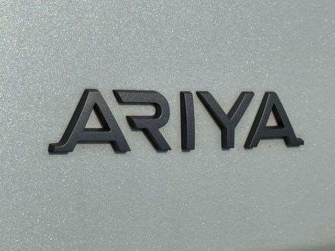 Used 2023 Nissan Ariya FWD image 10