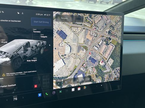 Used 2024 Tesla Cybertruck AWD Crew Cab image 20