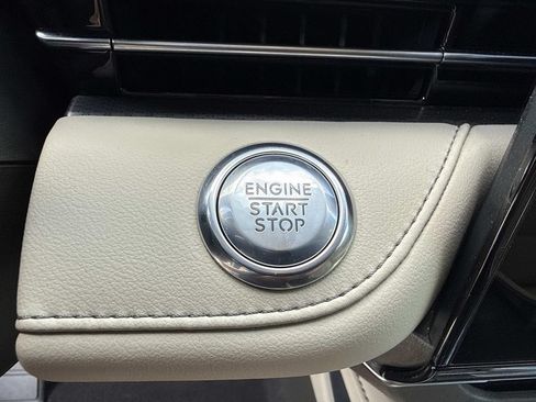 Certified 2024 Lincoln Nautilus Premier AWD/4WD image 27