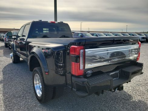 New 2026 Ford F450 Platinum w/ Platinum Plus Package image 6