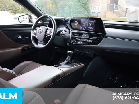 Used 2022 Lexus ES 300h w/ Premium Package image 25