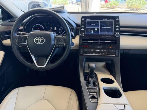 Used 2019 Toyota Avalon XLE w/ Carpet Mat Package FWD image 27