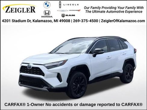 Used 2024 Toyota RAV4 XSE w/ Weather Package AWD/4WD image 1