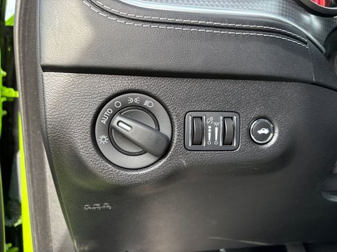 Used 2023 Dodge Charger SRT Hellcat w/ Harman/Kardon Audio Group RWD image 19