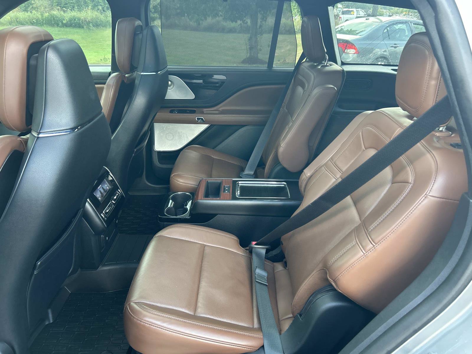 Used 2021 Lincoln Aviator Reserve w/ Equipment Group 202A AWD/4WD image 25