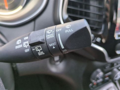 Used 2020 Jeep Cherokee Limited w/ Trailer Tow Group AWD/4WD image 25