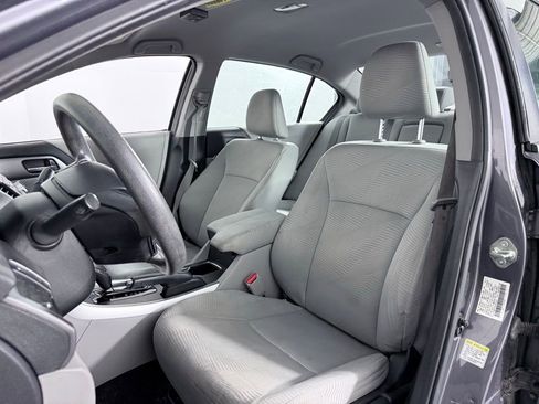 Used 2015 Honda Accord LX image 11