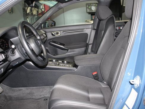 Used 2025 Honda Civic Sport image 14