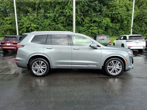 Used 2023 Cadillac XT6 Premium Luxury w/ Technology Package AWD/4WD image 5