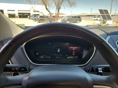 Used 2020 Lincoln Nautilus Reserve w/ Equipment Group 201A image 14