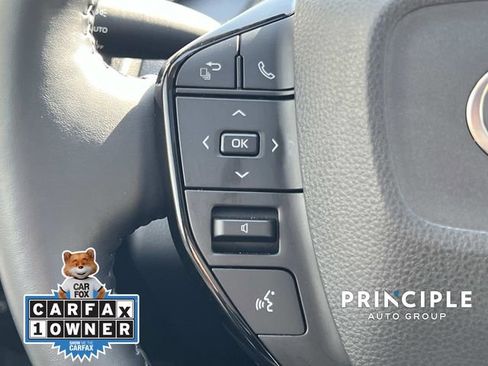 Used 2025 Toyota Prius XLE image 18