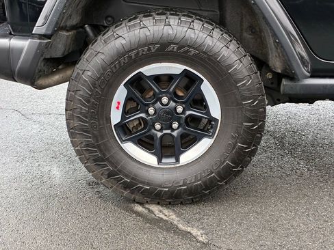 Used 2022 Jeep Wrangler Unlimited Rubicon w/ LED Lighting Group image 57