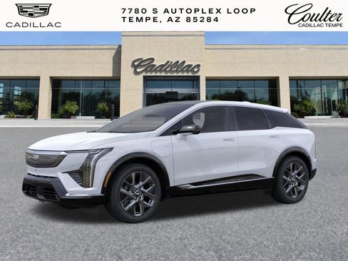 New 2026 Cadillac Optiq Luxury 2 RWD image 2