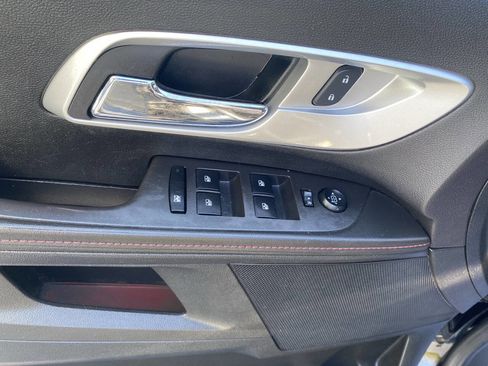 Used 2015 Chevrolet Equinox LT w/ Driver Convenience Package image 8