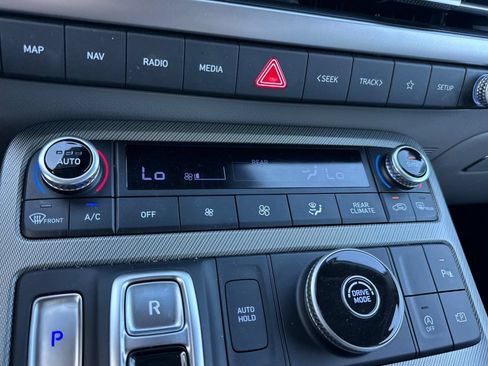 Used 2025 Hyundai Palisade SEL FWD image 28