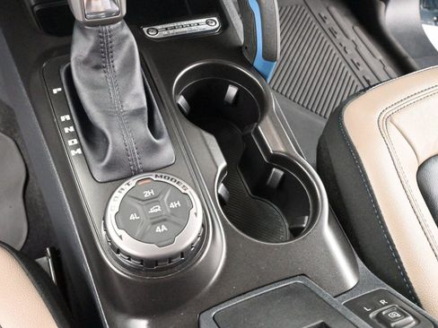 Used 2022 Ford Bronco Wildtrak image 19