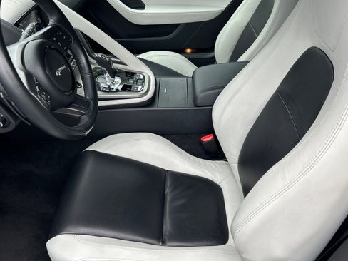 Used 2016 Jaguar F-TYPE Convertible image 9