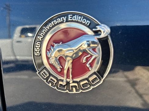 Used 2021 Ford Bronco Base image 3