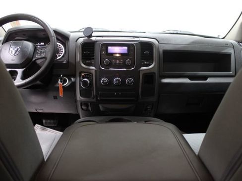 Used 2018 RAM 1500 Express image 28