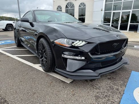 Used 2019 Ford Mustang GT Premium w/ GT Performance Package RWD image 3
