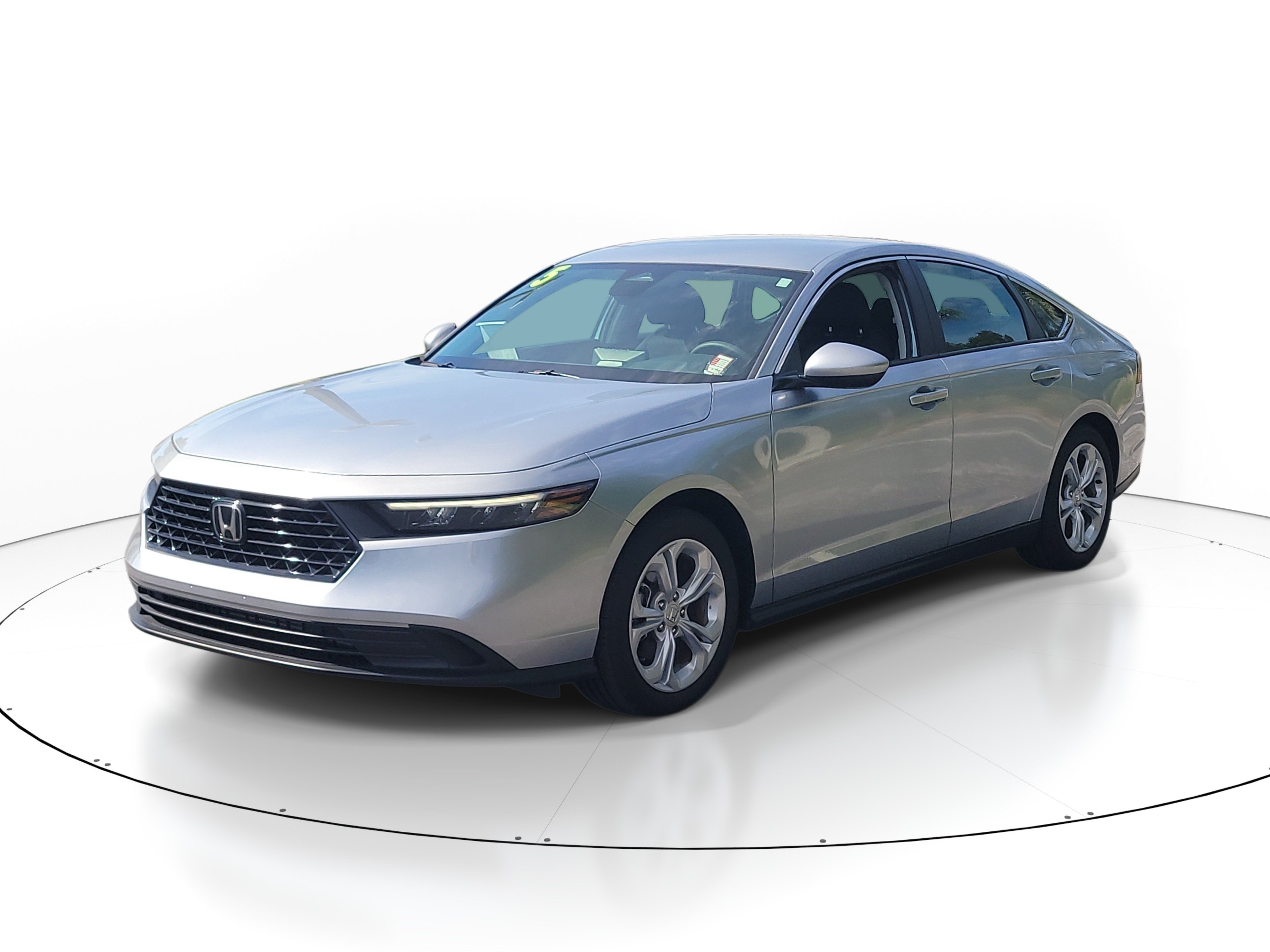 Used 2025 Honda Accord LX image 3